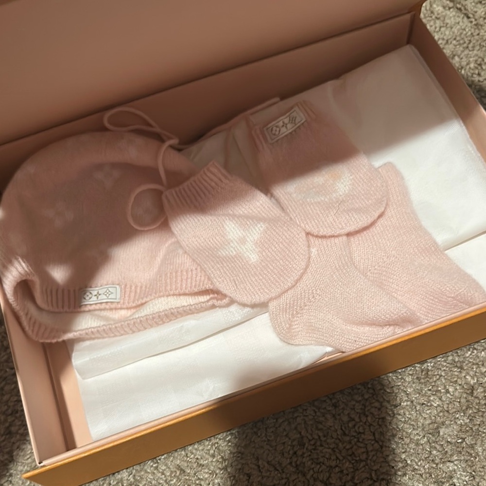 LV Pink Baby Hat, Mittens, and Socks Set - Picture 6 of 6